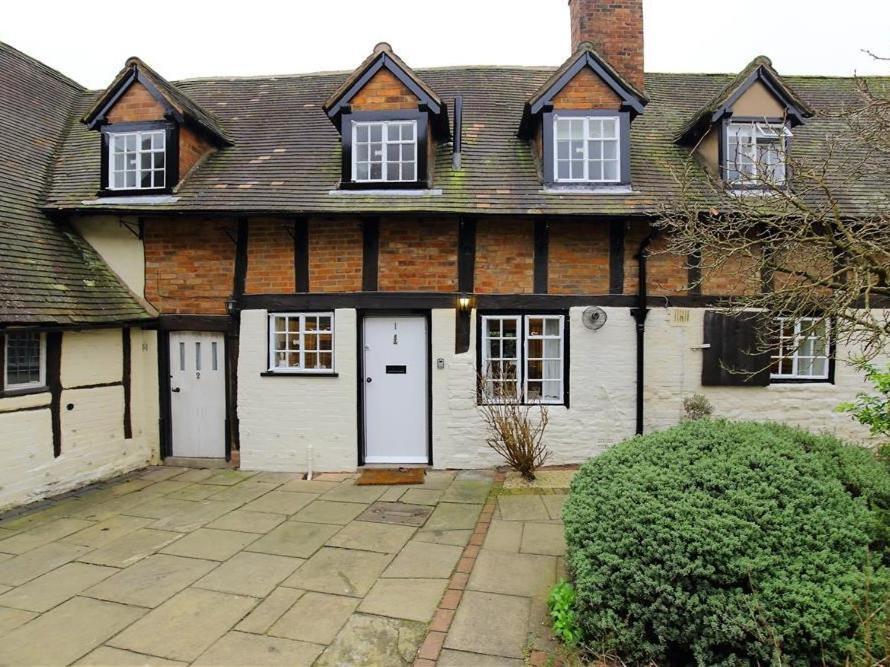 Villa One Masons Court Stratford-upon-Avon Exterior foto