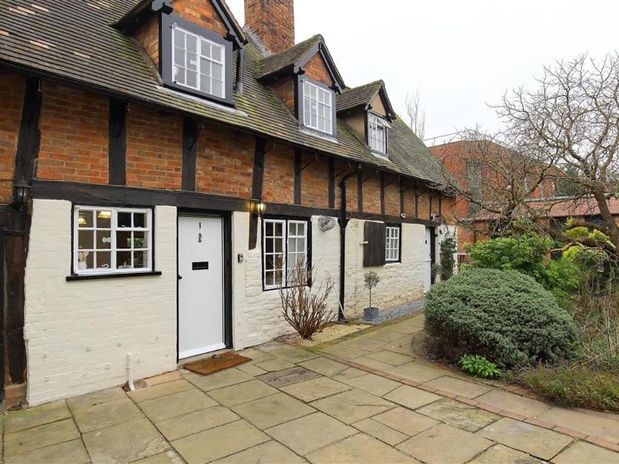 Villa One Masons Court Stratford-upon-Avon Exterior foto